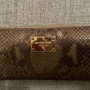 Michael Kors continental wallet
